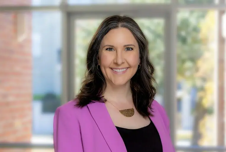 Anita Begnaud Headshot Website